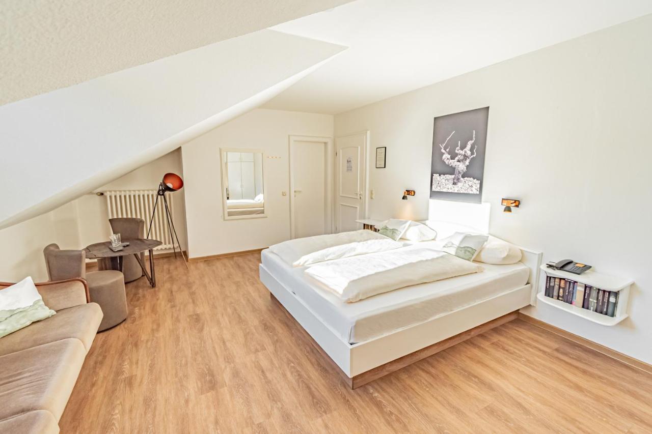 Weinhotel Ayler Kupp Екстериор снимка